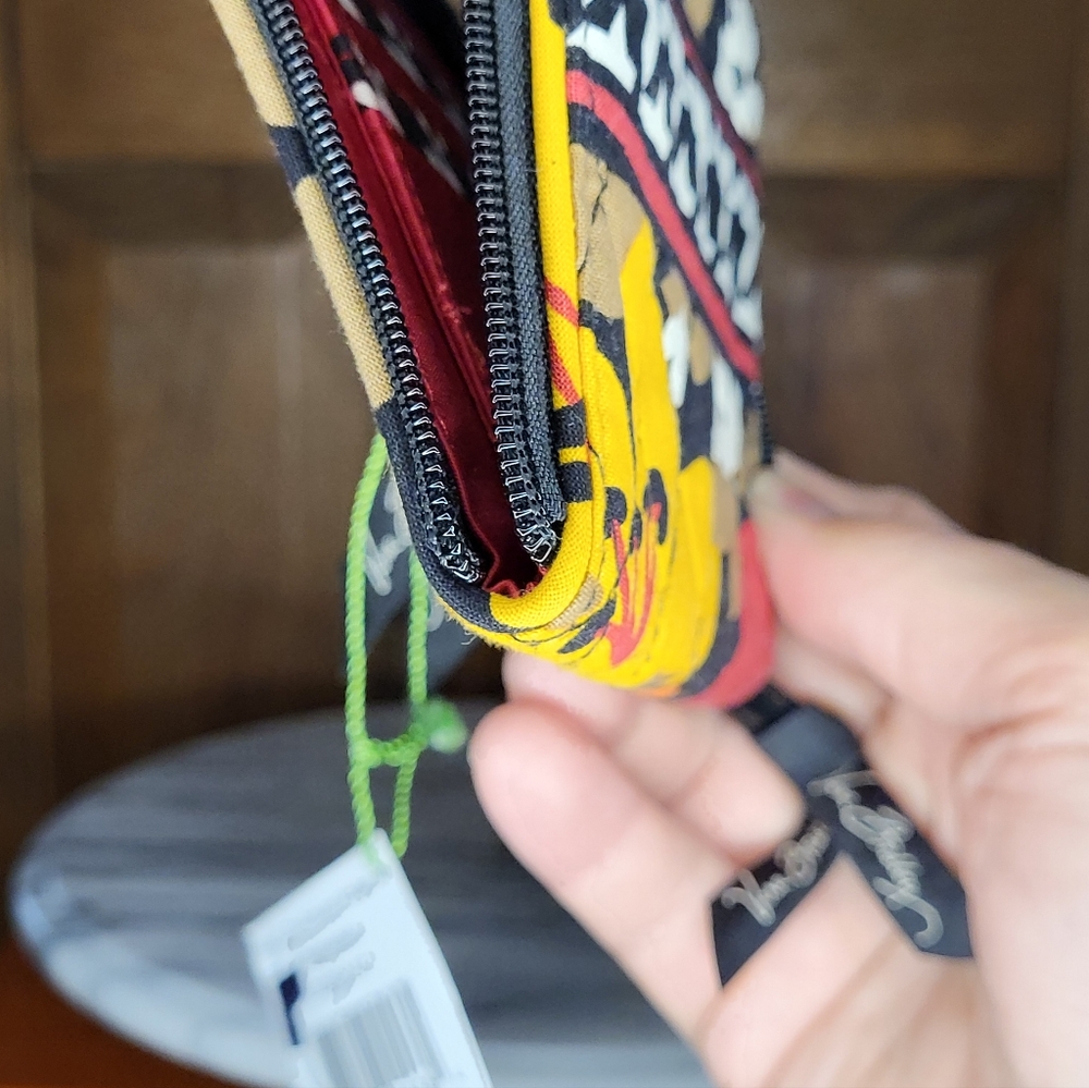 Vera Bradley Zip Zip Wallet - Picture 11 of 13
